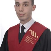 🎷 Clases Particulares de Música y Saxofón con Quique, Musicólogo 🎶
¿Quieres aprender música desde la teoría hasta la práctica? ¡Soy Quique, musicólogo y profesor de saxofón, y estoy aquí para ayudarte!
Te ofrezco clases personalizadas para todos l